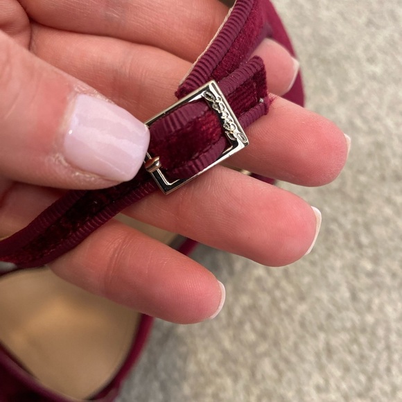 Jewel Badgley Mischka | Wine Velvet Alfreda Sandal Size 6.5 - Picture 4 of 7